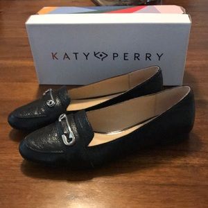 Katy Perry sz 9 black flat loafer style